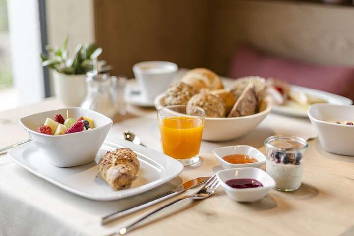 Breakfast/Coffee Service 35 of 41