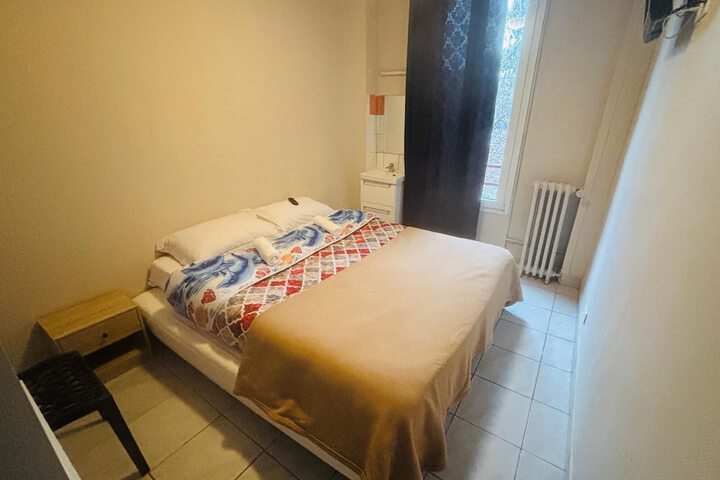 Room 4 of 14