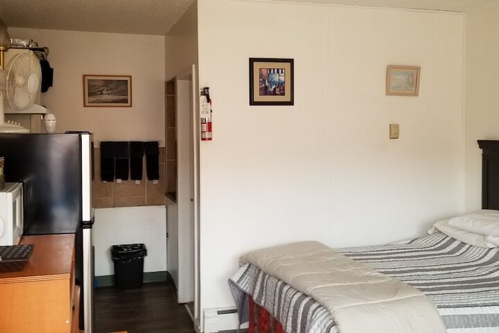 Room 8 of 47