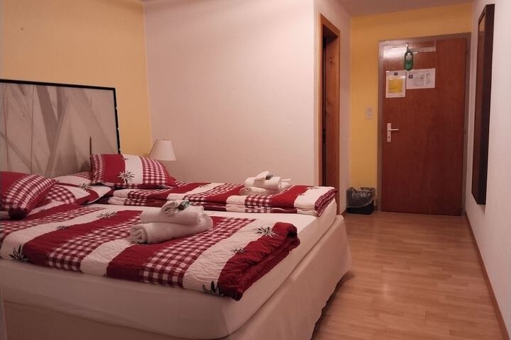 Room 13 of 55
