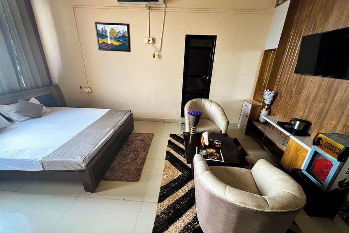 Room 25 of 54
