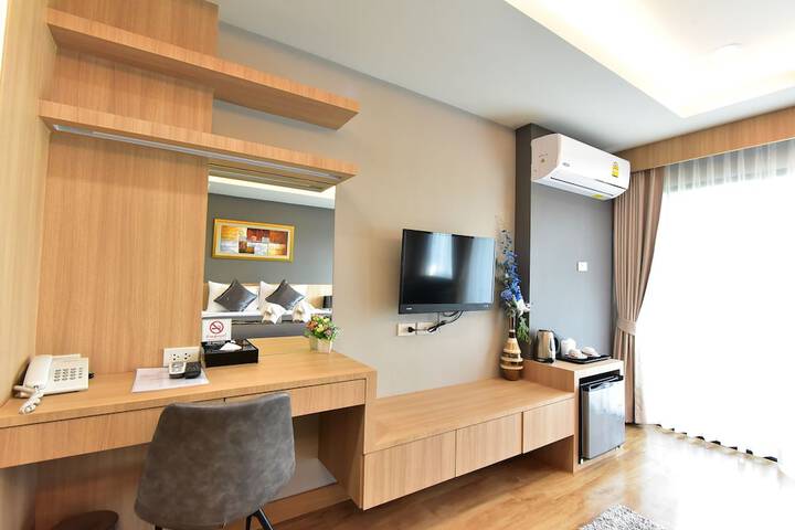 Room 30 of 52