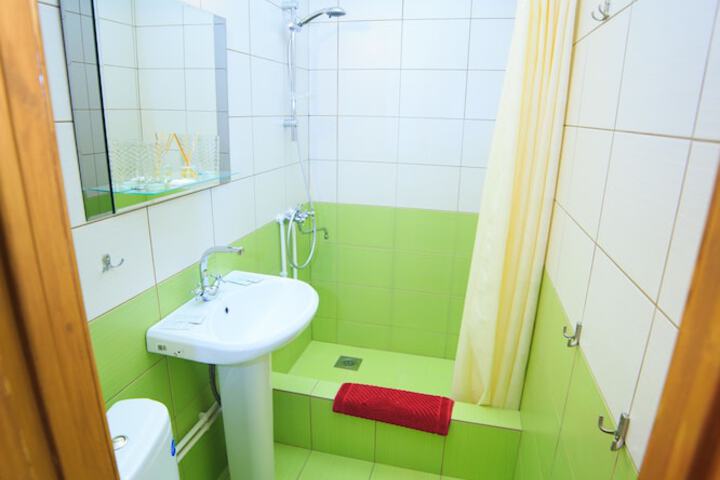 Room 6 of 26