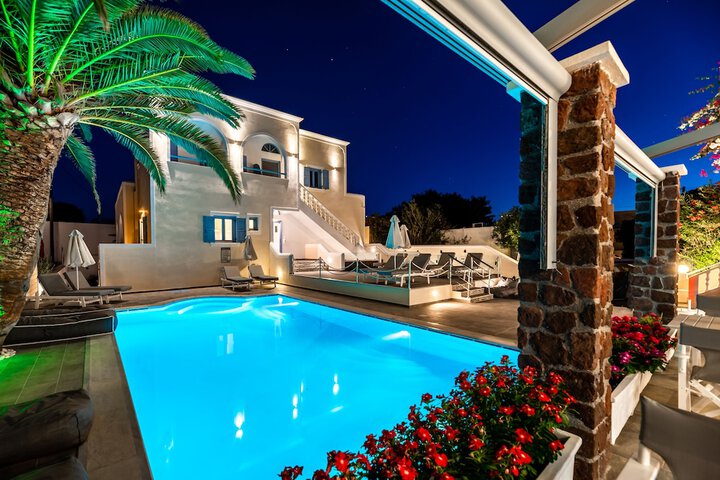Pool 42 of 53