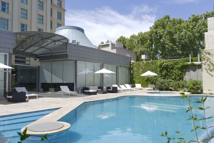 Hotel Pool