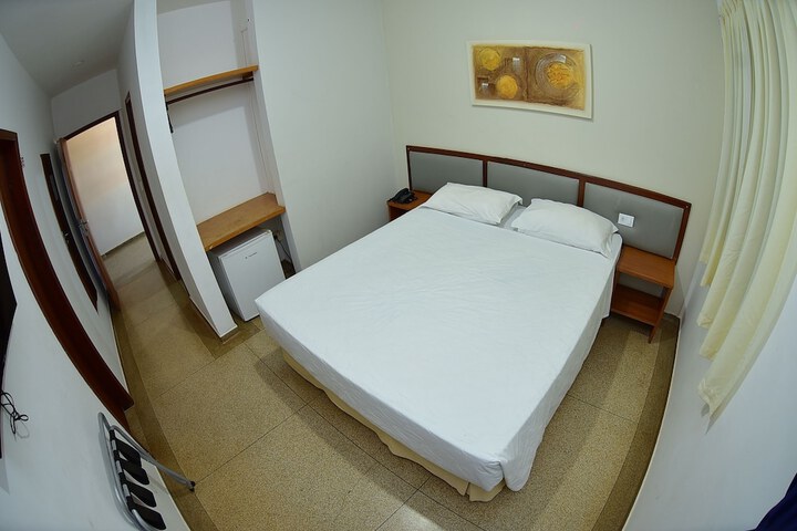 Room 12 of 65