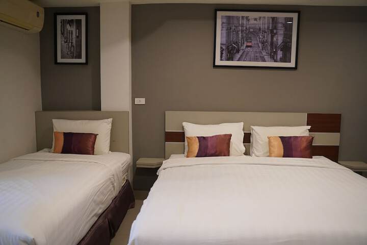 Room 20 of 80