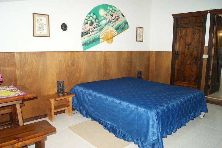 Room 9 of 23