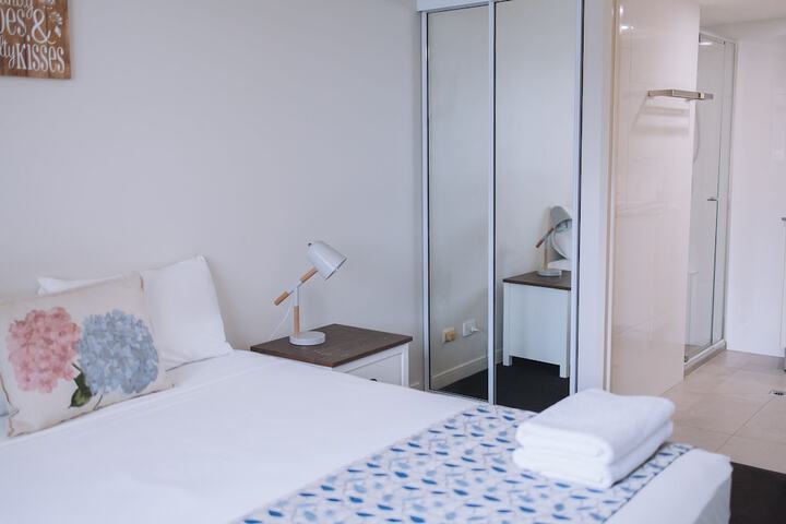 Room 14 of 93