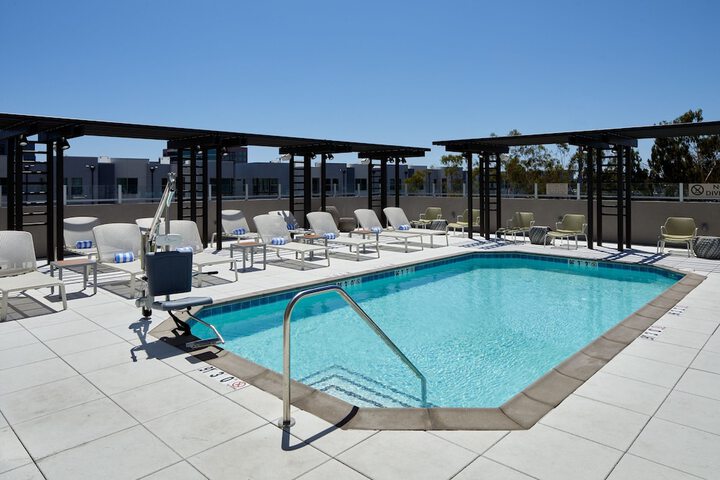 Pool 35 of 69