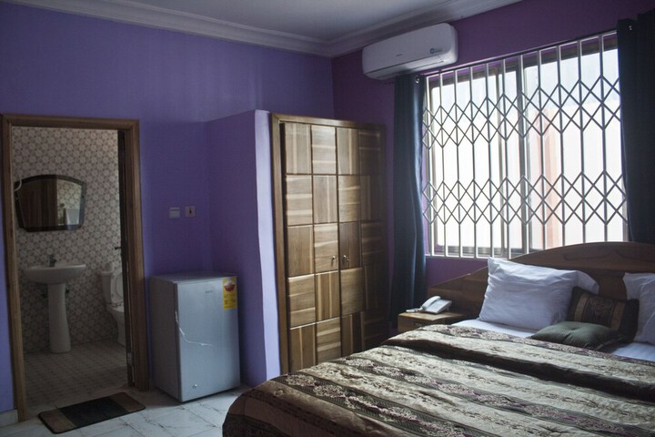 Room 11 of 22