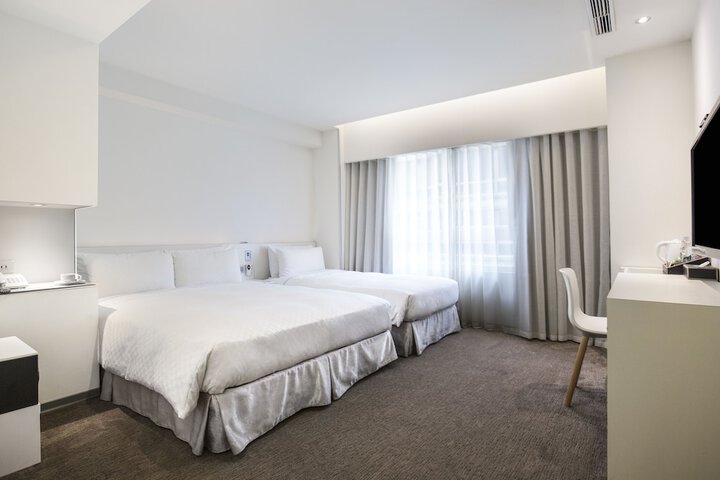 Room 18 of 51