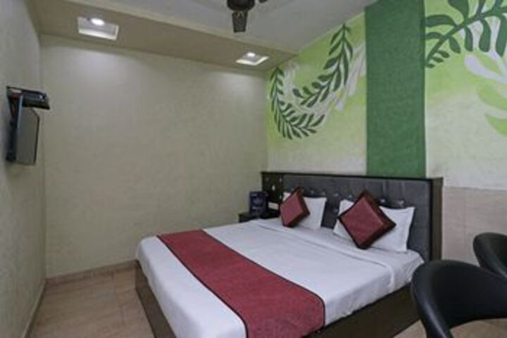 Room 19 of 25
