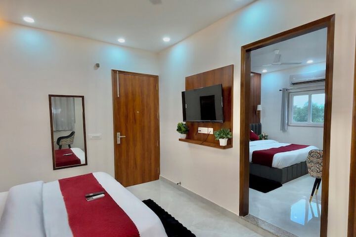 Room 15 of 22