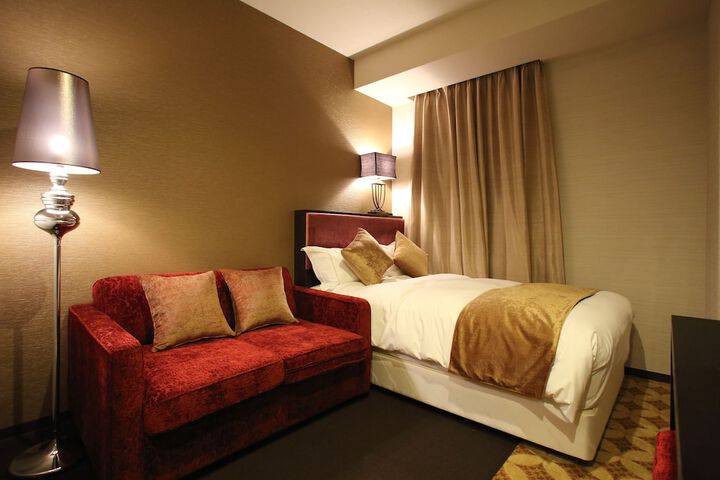 Room 15 of 53