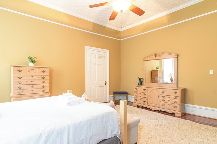 Room 8 of 55