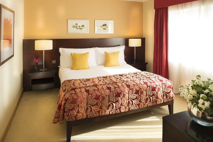 Room 90 of 441
