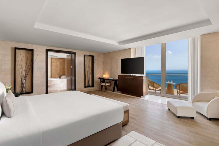 Room 59 of 208