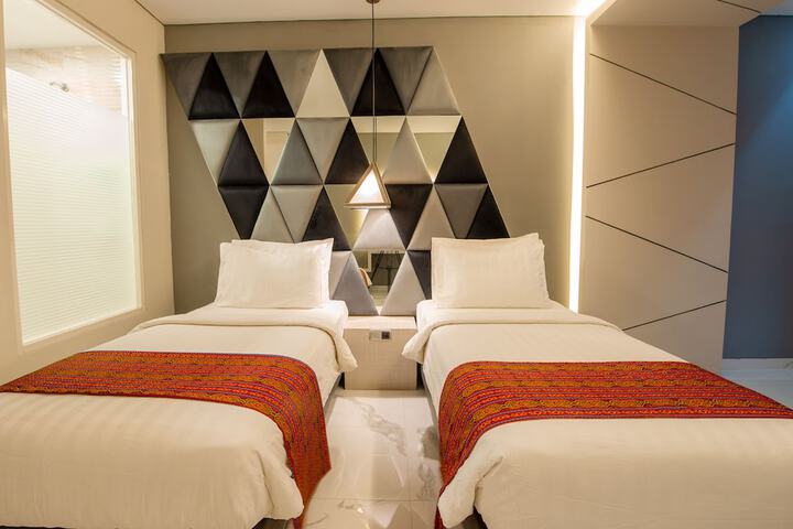 Room 9 of 45