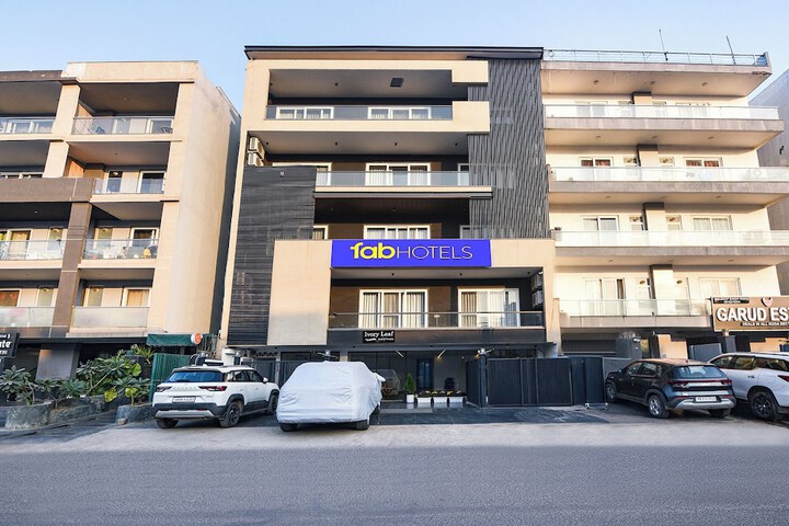 FabHotel Ivory Leaf- Nr Artemis Hospital Gurgaon