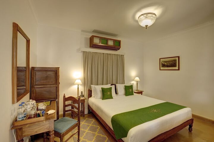 Room 8 of 47