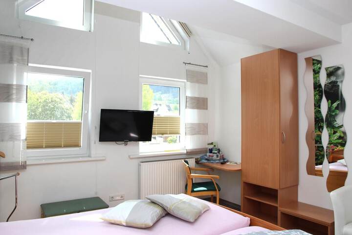 Room 10 of 55
