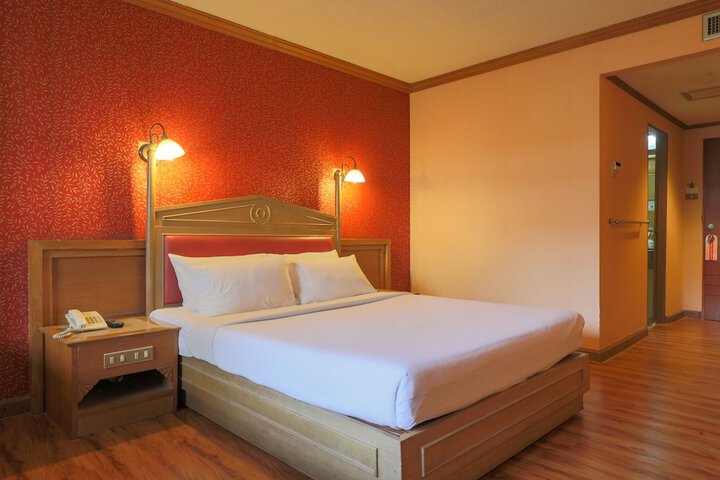 Room 19 of 131