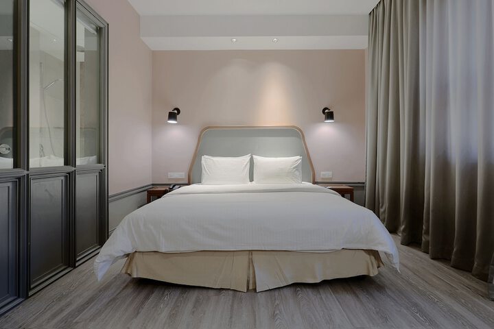 Room 21 of 56