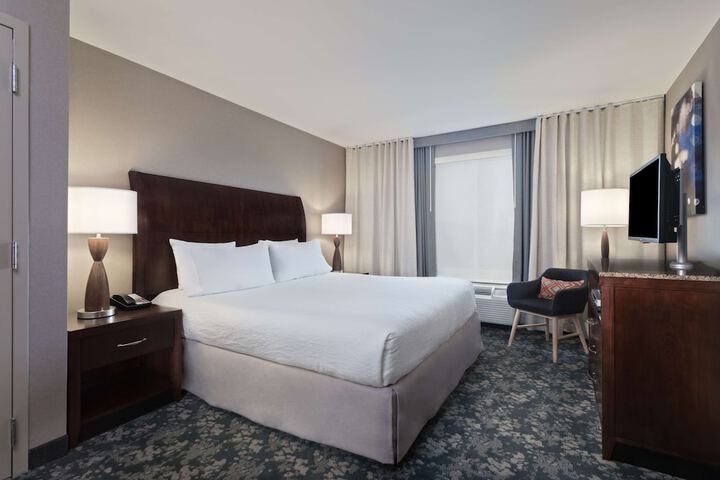 Suite 2 Queen Beds (1 of 7)