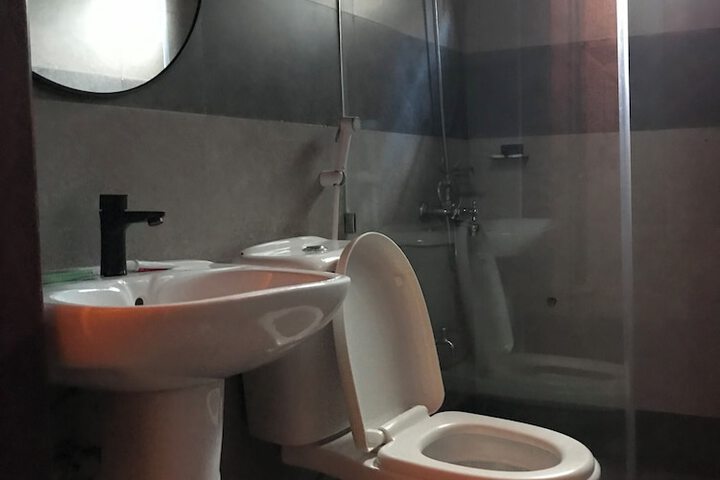 Room 32 of 58