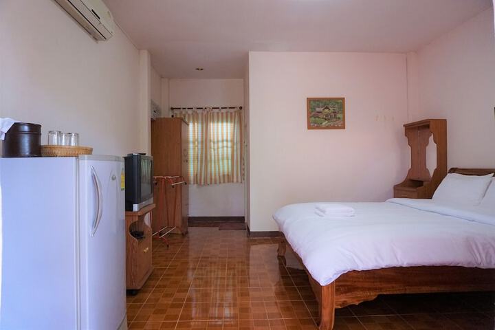 Room 15 of 68
