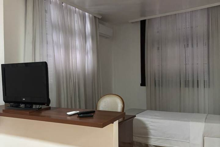 Room 17 of 35