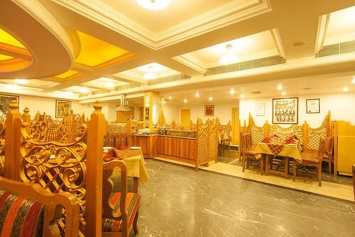 Dining Photos