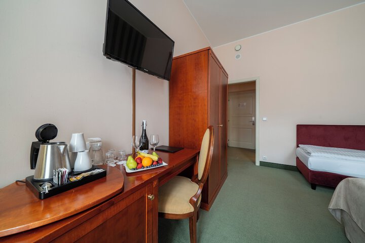 Room 52 of 113