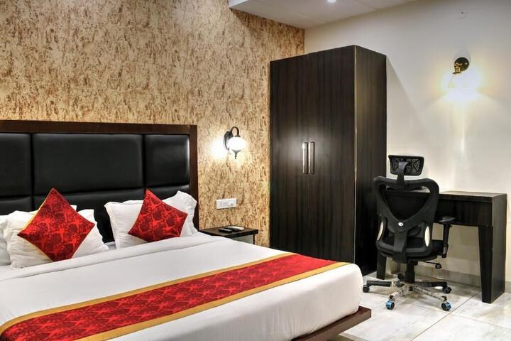 Room 7 of 46
