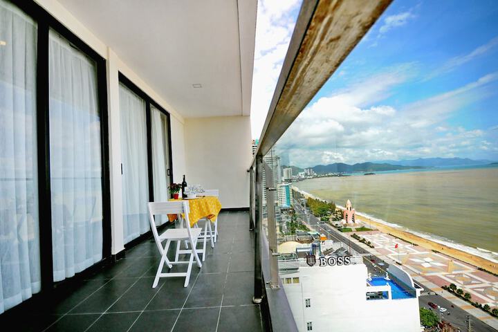 Room 45 of 230