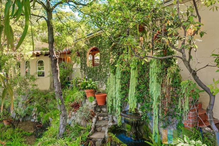 Property Grounds 22 of 23