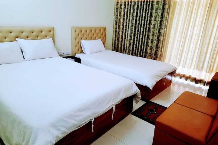 Room 28 of 64