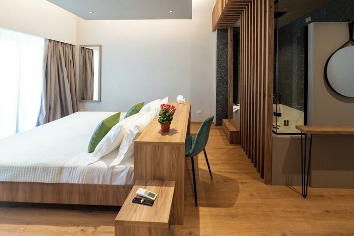 Room 29 of 61