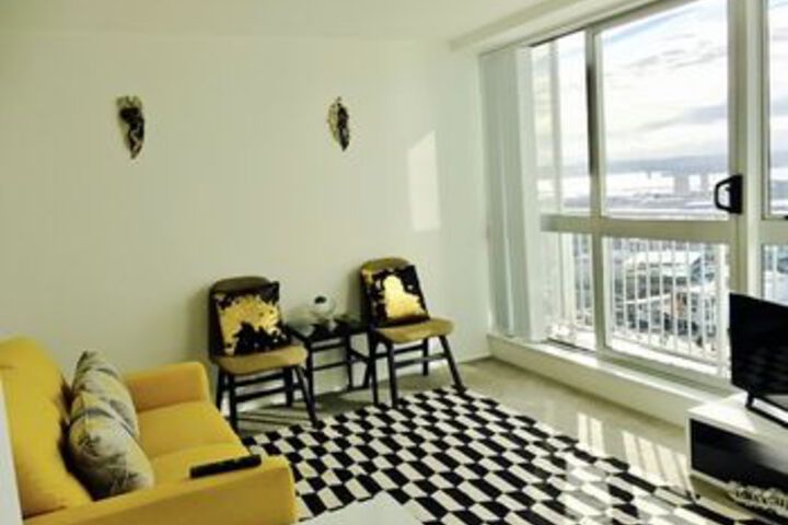 Room 8 of 21