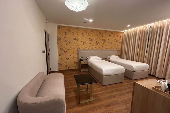 Room 20 of 43