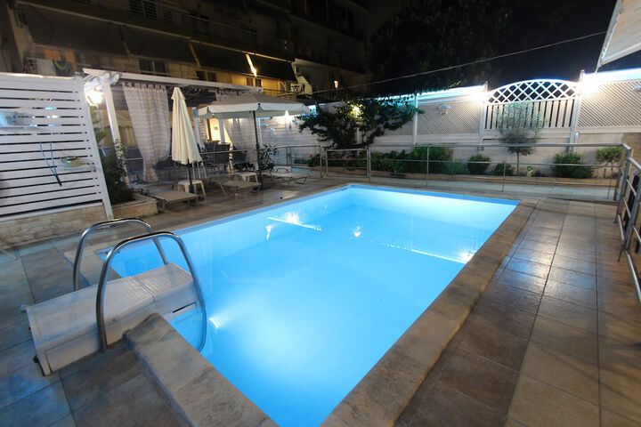 Pool 62 of 85