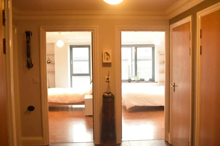 Room 4 of 13