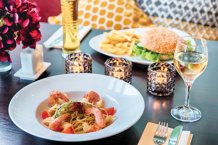 Dining Photos