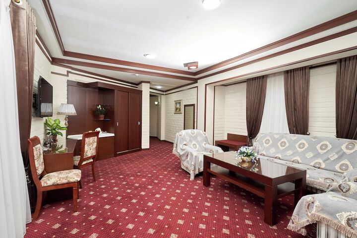 Room 10 of 88