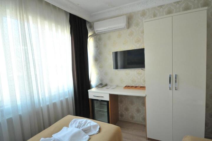 Photo 12