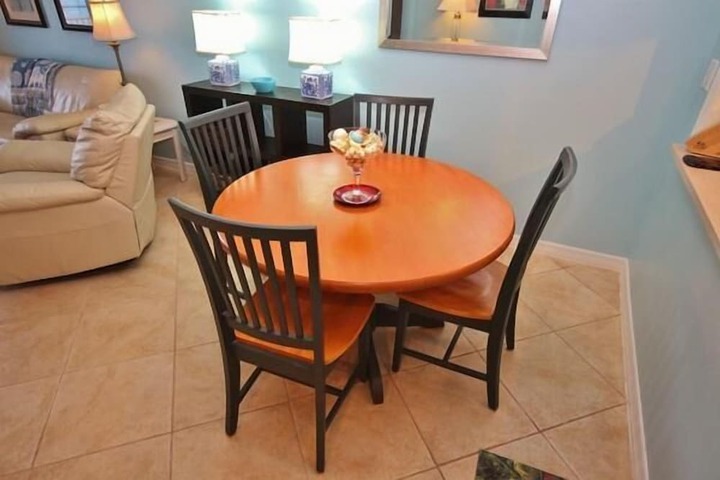Dining 222 of 264
