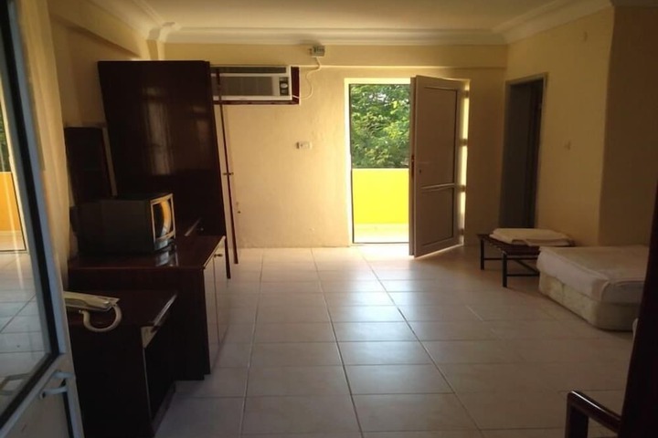 Room 20 of 66