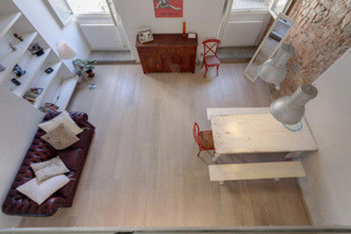 Room 42 of 47