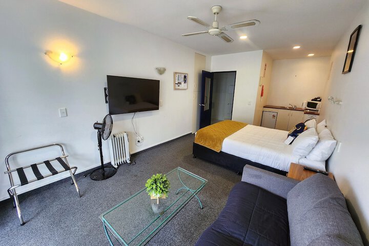 Room 8 of 53